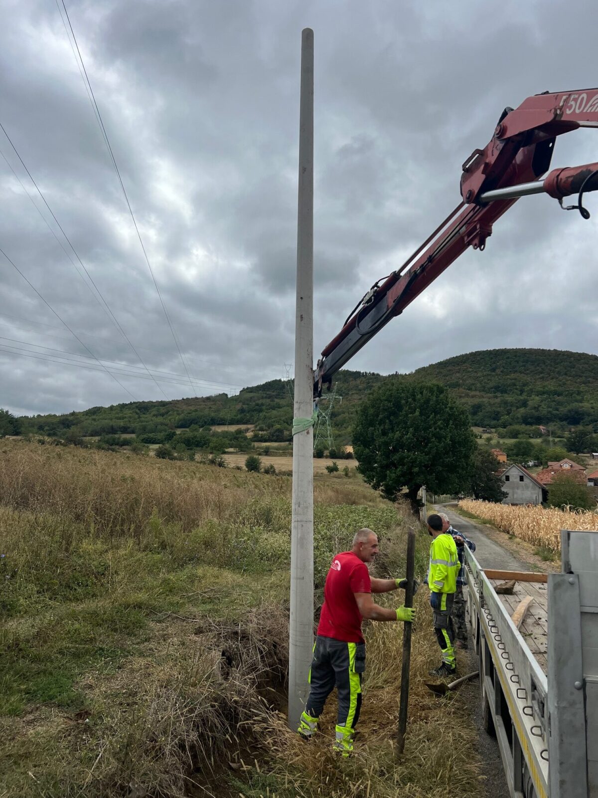 Proces ugradnje betonskih stubova